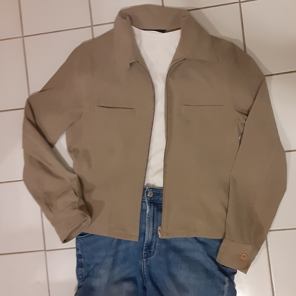 Express Tan Stretch Jacket 9-10  Love the Tomboy Look